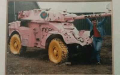 A Pink Tank & A Conversational Manoeuvre!